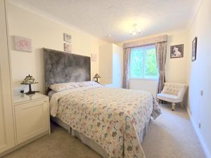 Photo 21- click for photo gallery